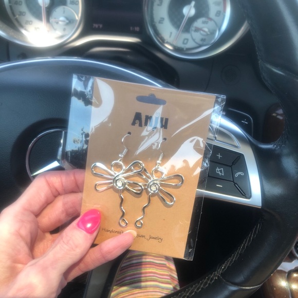 Meet Ur Seller/Buyer! Working hard to find u deals - Picture 5 of 5